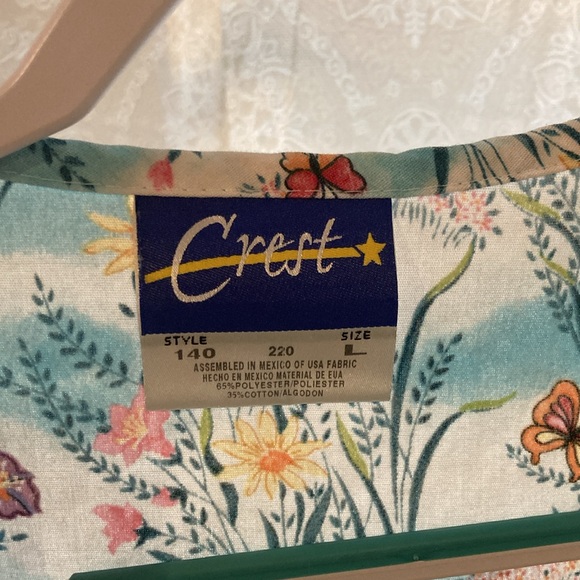 Scrubs size large great condition sold asset will not separate. - Picture 5 of 11